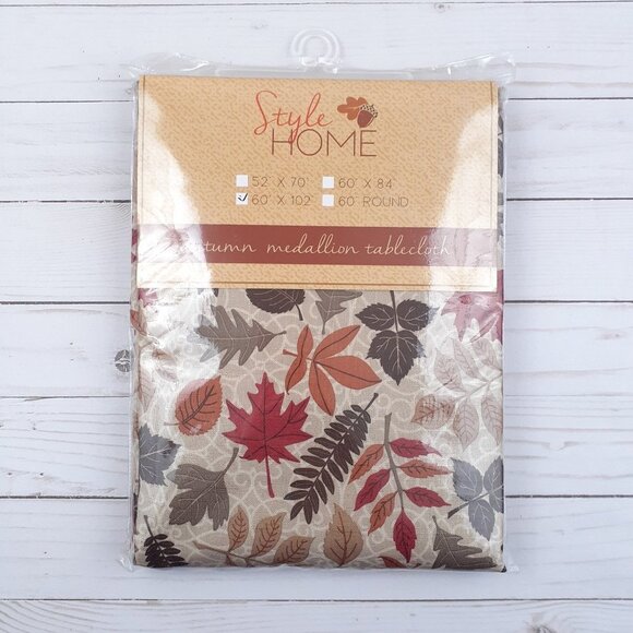 Style Home Fabric Tablecloth Fall Leaves 60x102 - Picture 1 of 3